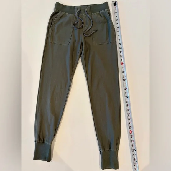 Uniqlo 100% Cotton Sage Olive Green Women's Jogger Pants Size Small Relaxed Fit - Picture 2 of 13